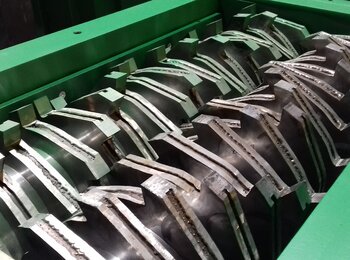 Jednomotorový drtič vzor segmenty