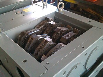 Jednomotorový drtič vzor segmenty