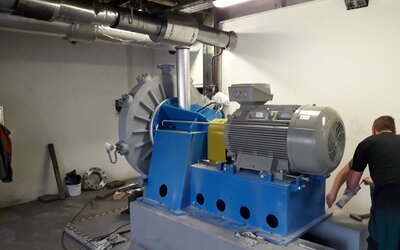 Náporová točivá redukce