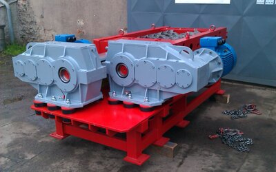 Protože nám lidé věří..